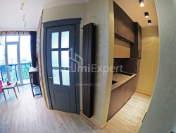 דירה 2-комн 40.5 m² - שריף חימשיאשווילי, Batumi
