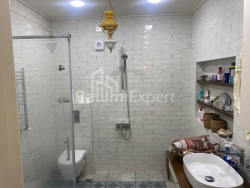 דירה 100 מ"ר - זוראבה גורגילדזה, Batumi, גאורגיה