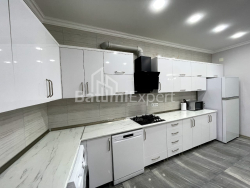 דירה 3-комн 110 m² - מיכאיל ג'אוואחישווילי, Batumi