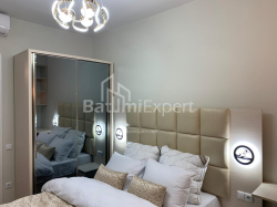 דירה 3-комн 84 m² - שריף חימשיאשווילי, Batumi