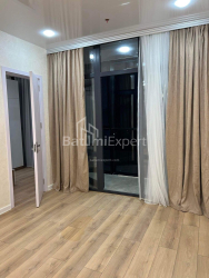 דירה 55 מ"ר - סמטת הגיבורים, בטומי, גאורגיה