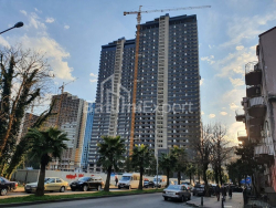 דירה 40 מ"ר - ניקו פירוסמני, Batumi, גאורגיה