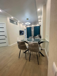 דירה 3-комн 64 m² - ניקו פירוסמני, Batumi