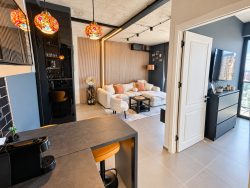דירה 2-комн 56.6 m² - Шартава 18, בטומי