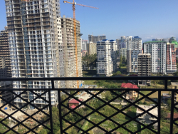 דירה 1-комн 74.7 m² - שריף חימשיאשווילי, Batumi