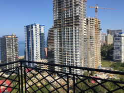 דירה 1-комн 74.7 m² - שריף חימשיאשווילי, Batumi